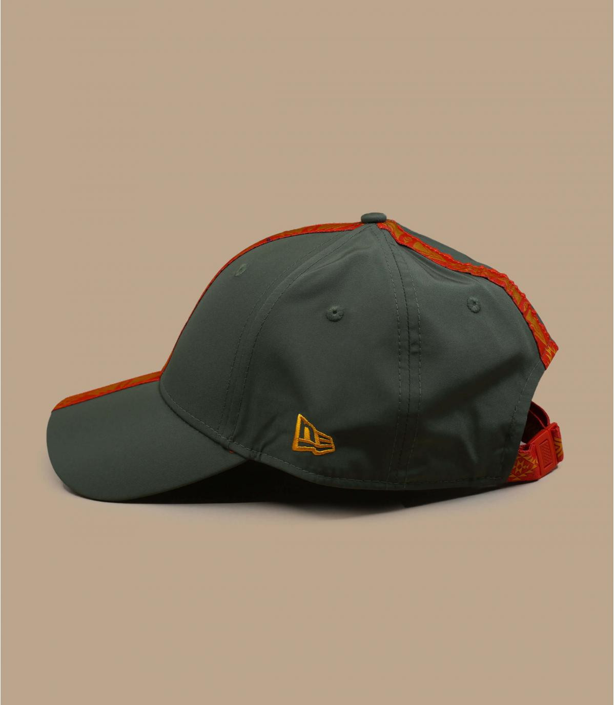 casquette vert ruban orange